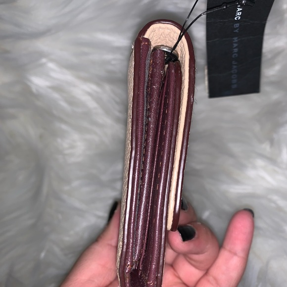 BNWT!✨Marc by Marc Jacobs wallet! - Picture 4 of 4